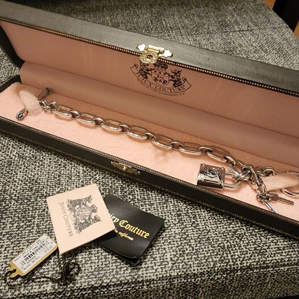 Juicy Couture  bracelet